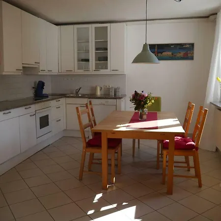 Daire Sonniges Haeuschen Mit Garten Braunschweig