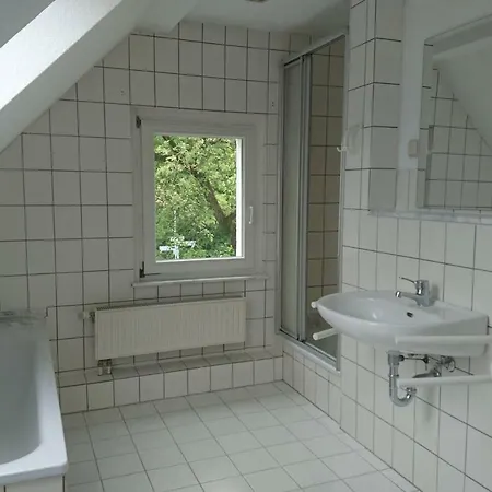 Apartment Sonniges Häuschen Mit Garten