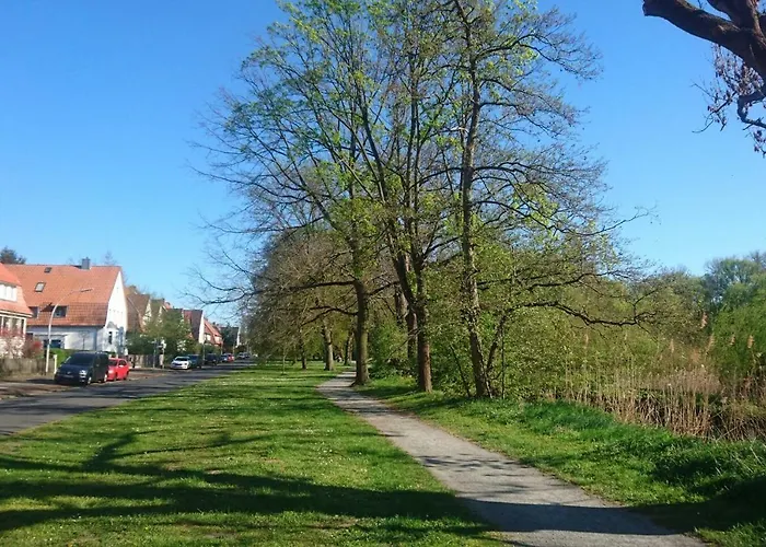 Sonniges Haeuschen Mit Garten * Брауншвейг